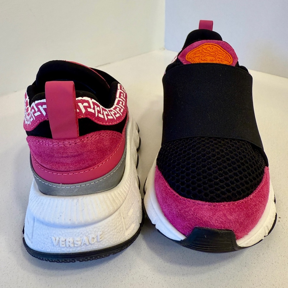Versace Kids Pink and Black Medusa Designer Sneakers Trainers New sz 27